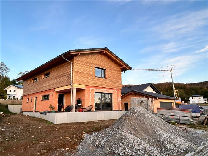 2024_Neubau Einfamilienhaus mit Laerche-Rhombus-Schalung